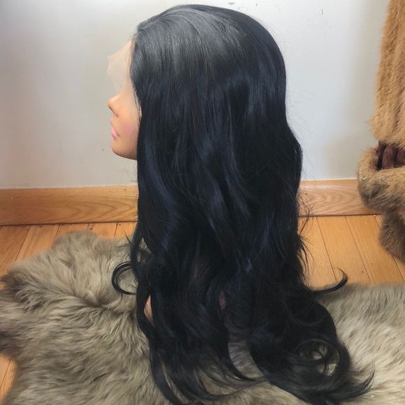 ? 24” BLACK BODY WAVY LACE FRONT WIG? *NWT*

?
